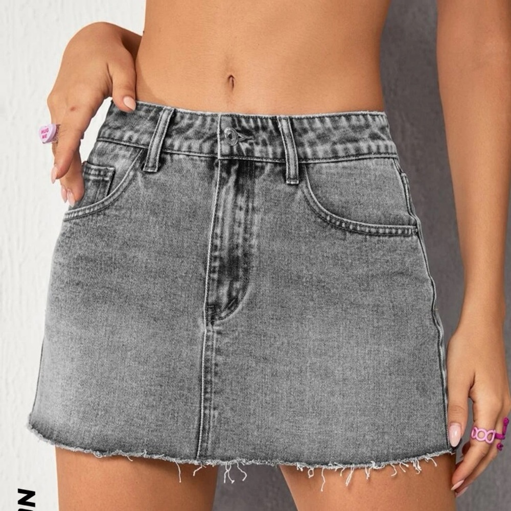 Raw Hem Denim Mini Skirt - Gray